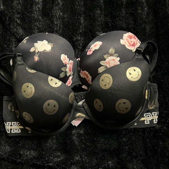 Bundle of 2 Pink Victoria Secret Bras - Picture 1 of 7